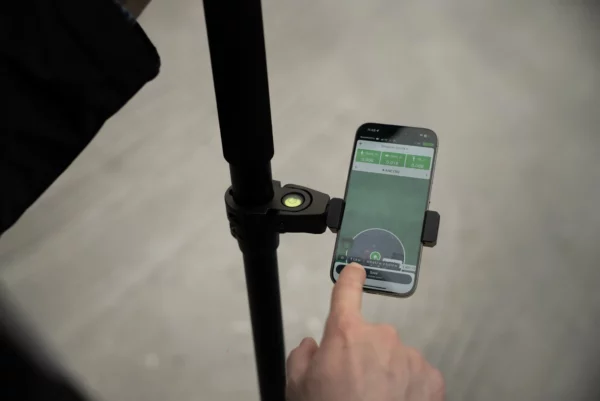 Implantation de points à distance grace au Reach RS4 Pro et Emlid Flow